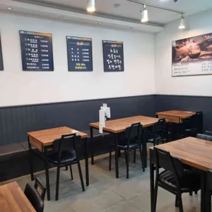 부대통령뚝배기 리뷰 사진