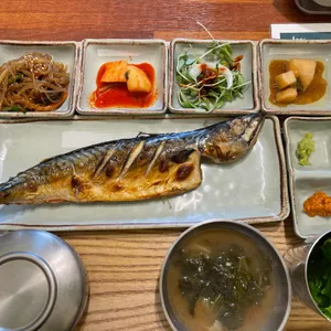 화덕으로간 고등어반상 리뷰 사진