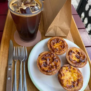 에타리 대표 사진