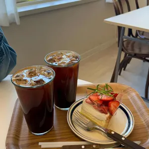 데이 오프 나이트 대표 사진