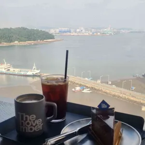 더노벰버 라운지 사진 1