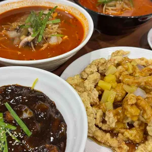 추가네불맛짬뽕 사진 1