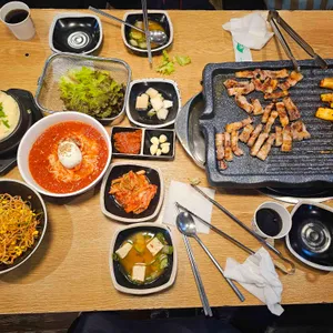 맹그르브삼겹살 사진