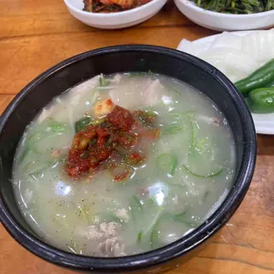 밀양돼지국밥 사진 1