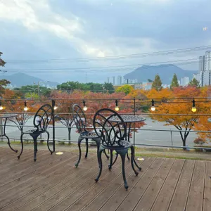 카페 스뫌란드 리뷰 사진