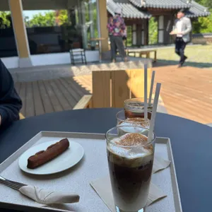 구름에 396커피 사진 1