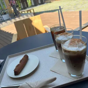 구름에 396커피 사진