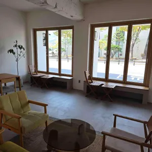 본지르르 리뷰 사진