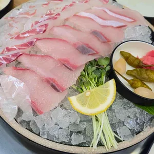 속초오징어어시장 대표 사진