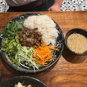 인더비엣 대표 사진