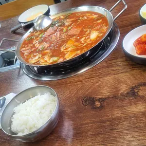 동두천유정부대찌개 사진