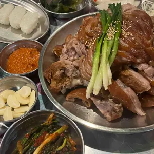 완미족발 대표 사진