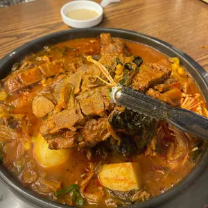 청년감자탕순대국 사진