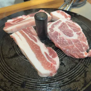 금왕솥뚜껑부대찌개삼겹살 사진