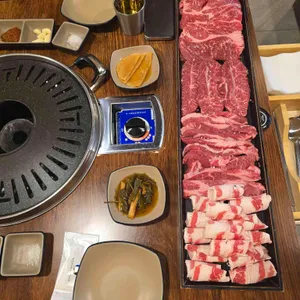 꽃담우정육식당 대표 사진