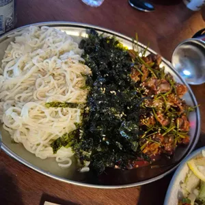 무아지경 대표 사진