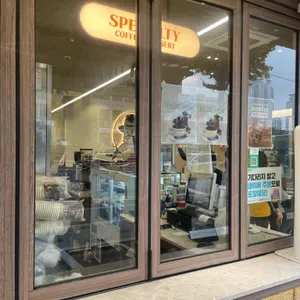 히스피커피 리뷰 사진