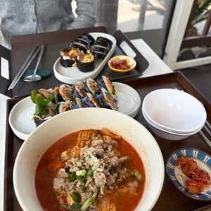 제주애월낭만식당김밥고사리육개장 사진 2