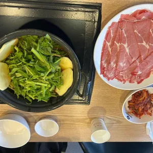 등촌샤브칼국수 사진