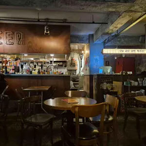 바이 더 레이크 리뷰 사진