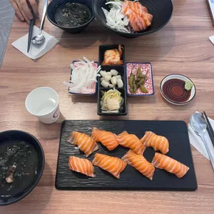 연어이야기 사진