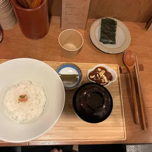 동경아우라 사진