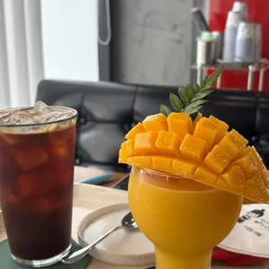 그녀의커피잔 사진