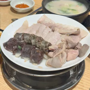 쌍둥이 돼지국밥 사진 1