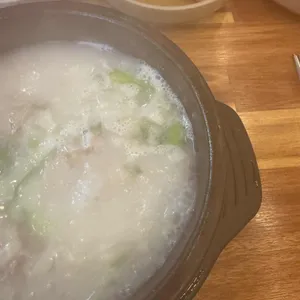 더진국 수육국밥 사진