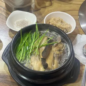 두메막국수능이백숙 사진