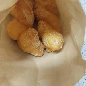 쉐프윤 찹쌀꽈배기고로케 사진