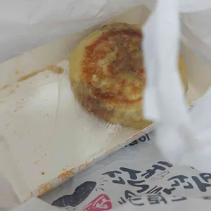 쉐프윤 찹쌀꽈배기고로케 사진