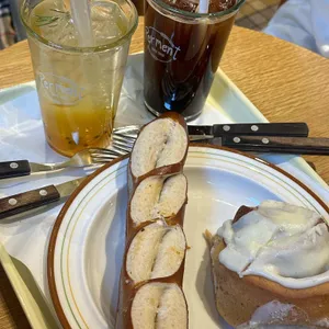 퍼먼트 대표 사진