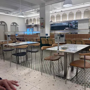 라라코스트 리뷰 사진