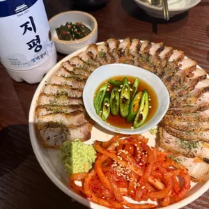 서교주담 대표 사진