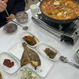 천리포 해변식당 대표 사진