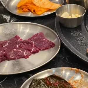 육뜰가 대표 사진