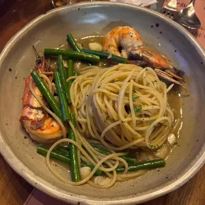 아띠오아나폴리핏제리아 사진