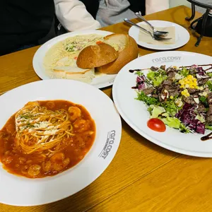 라라코스트 사진