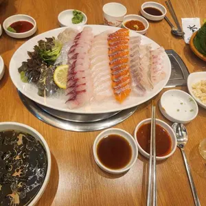 속초오징어어시장 대표 사진