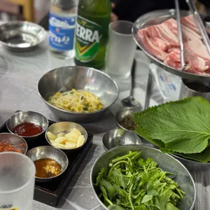 참피온 삼겹살 사진