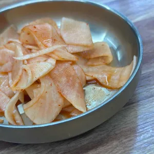 진주냉면 이설옥 대표 사진