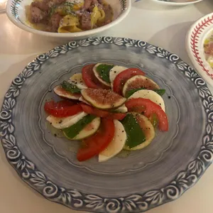 오스테리아 윤 사진