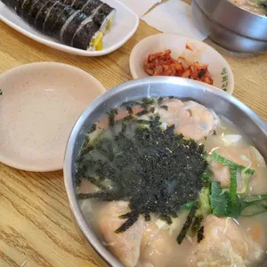 공릉동원조멸치국수 사진