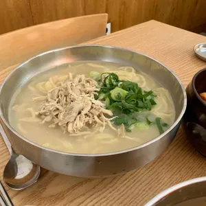 황금칼국수 대표 사진