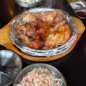 참나무로 바베큐 사진