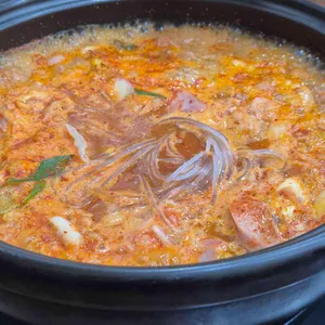 돌부대찌개 대표 사진
