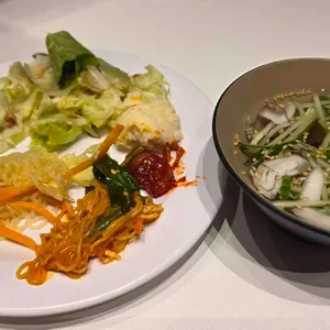 애슐리퀸즈 대표 사진