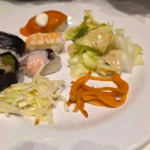 애슐리퀸즈 대표 사진