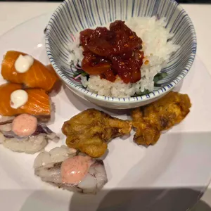 애슐리퀸즈 사진